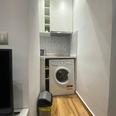 Luxury Apartment In Blloku Area Tirana Kültér fotó