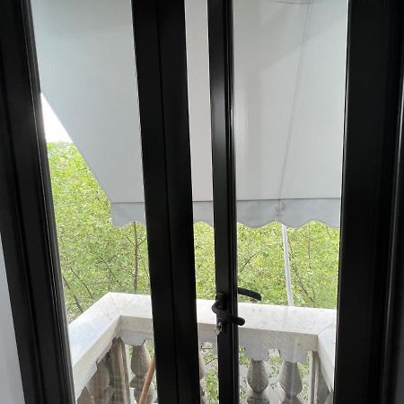 Luxury Apartment In Blloku Area Tirana Kültér fotó
