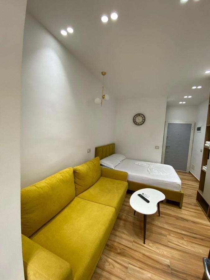 Luxury Apartment In Blloku Area Tirana Kültér fotó