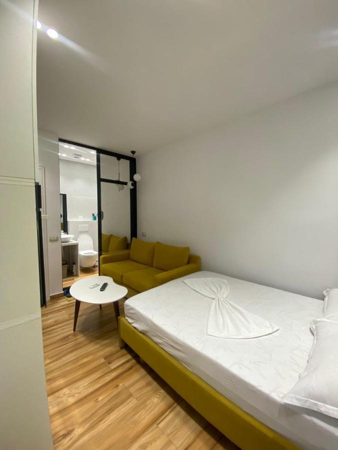 Luxury Apartment In Blloku Area Tirana Kültér fotó