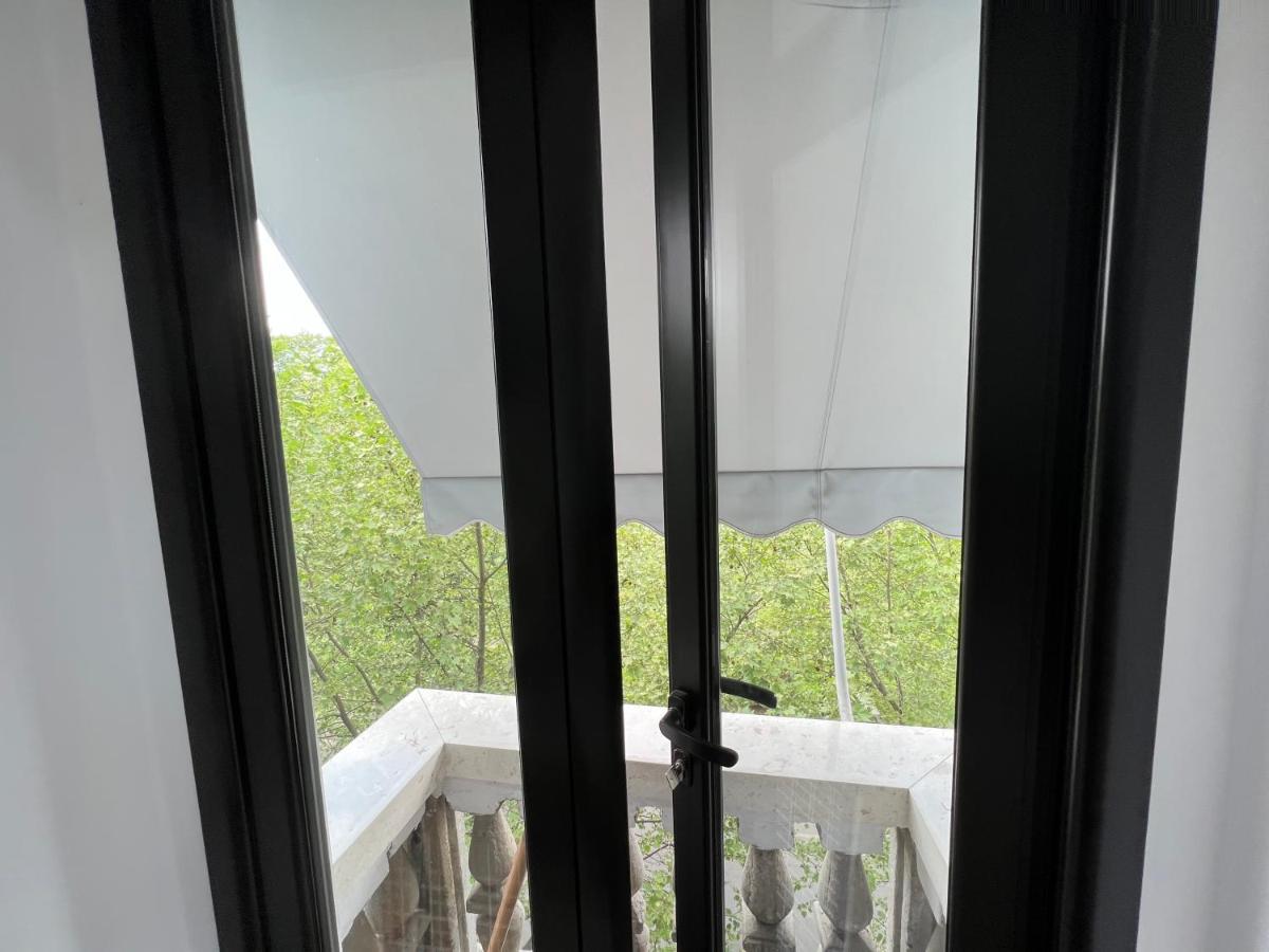 Luxury Apartment In Blloku Area Tirana Kültér fotó