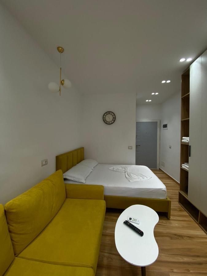Luxury Apartment In Blloku Area Tirana Kültér fotó